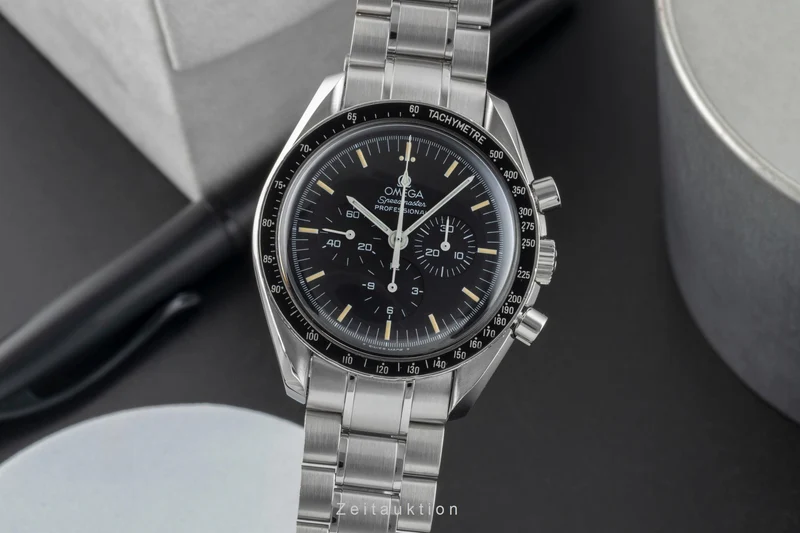 Omega Speedmaster Moonwatch chronograph steel manual winding men's watch 3592.50.00 [2600013]