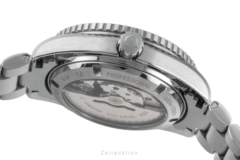 Omega Seamaster titanium automatic men's watch 232.90.42.21.03.001 [2601846]