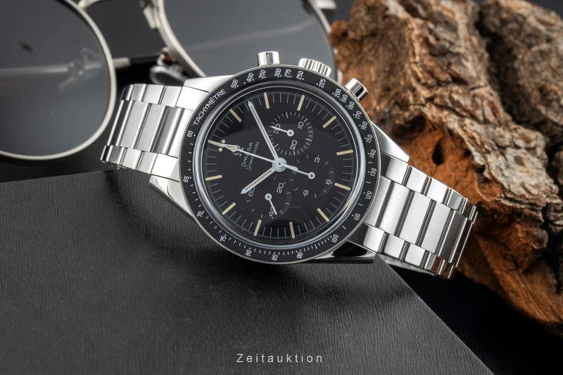 Omega Speedmaster Moonwatch chronograph steel manual winding men's watch 311.30.40.30.01.001 LP: 16800EUR [2601500]