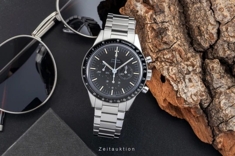 Omega Speedmaster Moonwatch chronograph steel manual winding men's watch 311.30.40.30.01.001 LP: 16800EUR [2601500]
