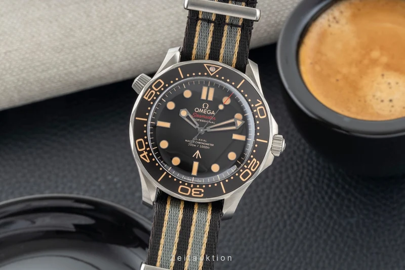 Omega Seamaster titanium automatic men's watch 210.92.42.20.01.001 LP: 9700EUR [2601636]