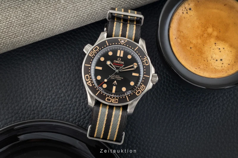 Omega Seamaster titanium automatic men's watch 210.92.42.20.01.001 LP: 9700EUR [2601636]