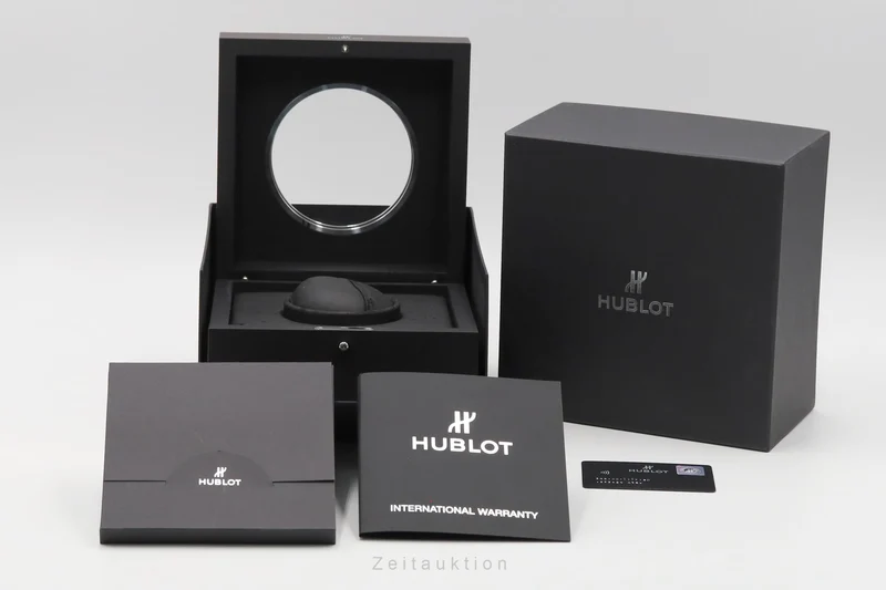 Hublot Classic Fusion titanium automatic men's watch 542.NX.7170.LR LP: 8700EUR [2601518]