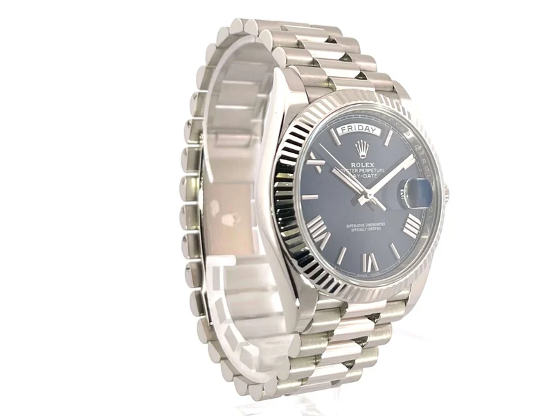 Rolex Day-Date 40 Weißgold 228239 Blau