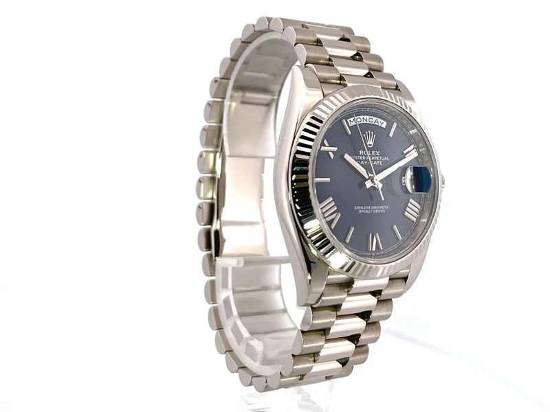 Rolex Day-Date 40 Weißgold 228239 Blau