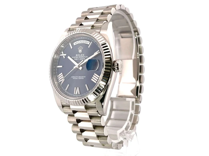 Rolex Day-Date 40 Weißgold 228239 Blau