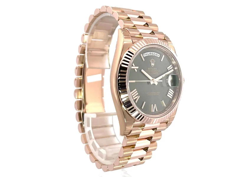 Rolex Day-Date 40 Everose-Gold 228235 Oliv Römisch