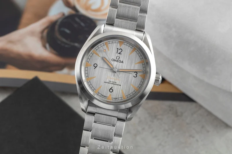 Omega Railmaster steel automatic men's watch 220.10.40.20.06.001 LP: 8200EUR [2601699]