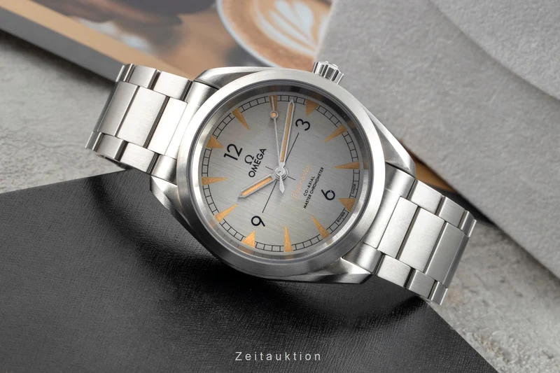 Omega Railmaster steel automatic men's watch 220.10.40.20.06.001 LP: 8200EUR [2601699]