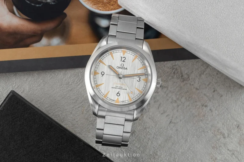 Omega Railmaster steel automatic men's watch 220.10.40.20.06.001 LP: 8200EUR [2601699]