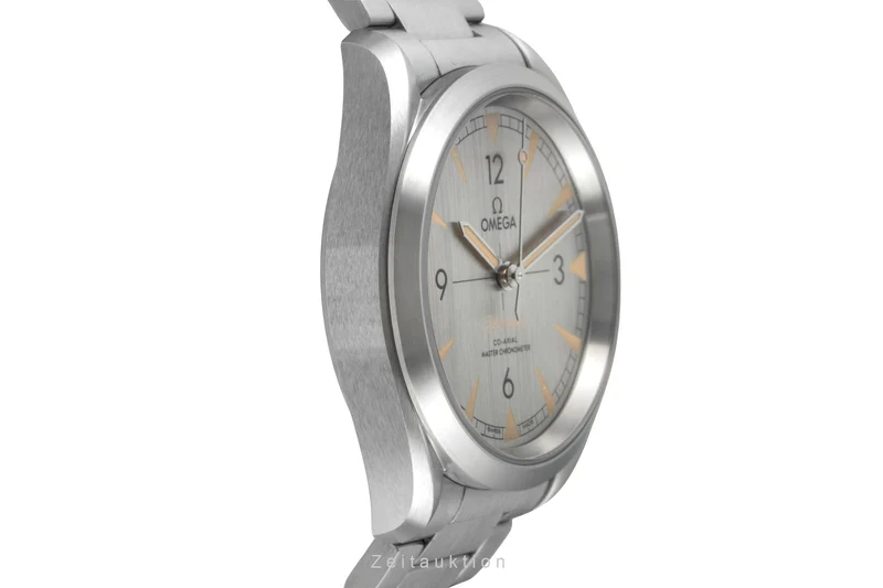 Omega Railmaster steel automatic men's watch 220.10.40.20.06.001 LP: 8200EUR [2601699]