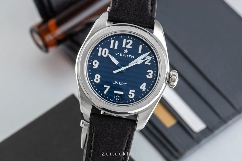 Zenith Pilot steel automatic men's watch 03.4000.3620/51.I003 LP: 8500EUR [2601816]