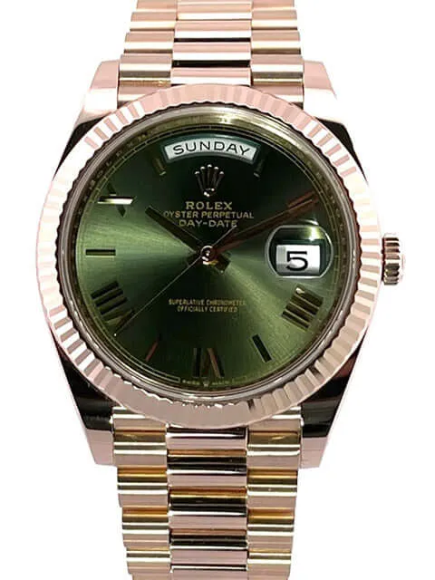 Rolex Day-Date 40 Everose-Gold 228235 Olivgrün aus 2019