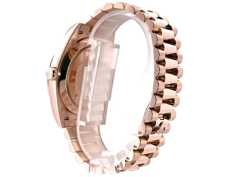 Rolex Day-Date 40 Everose-Gold 228235 Olivgrün aus 2019