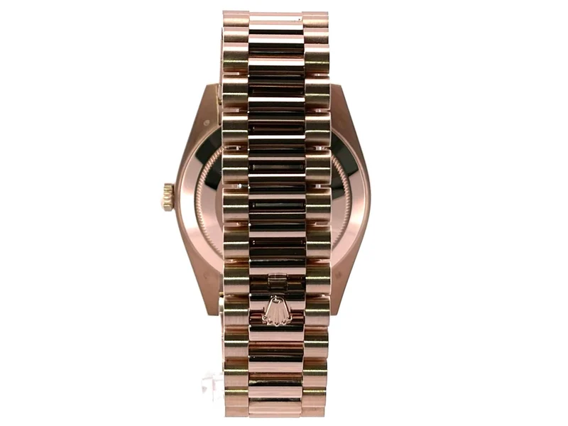 Rolex Day-Date 40 Everose-Gold 228235 Olivgrün aus 2019