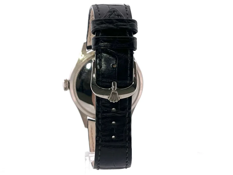 Rolex Cellini Date 50519 Silberfarben aus 2018 LC100