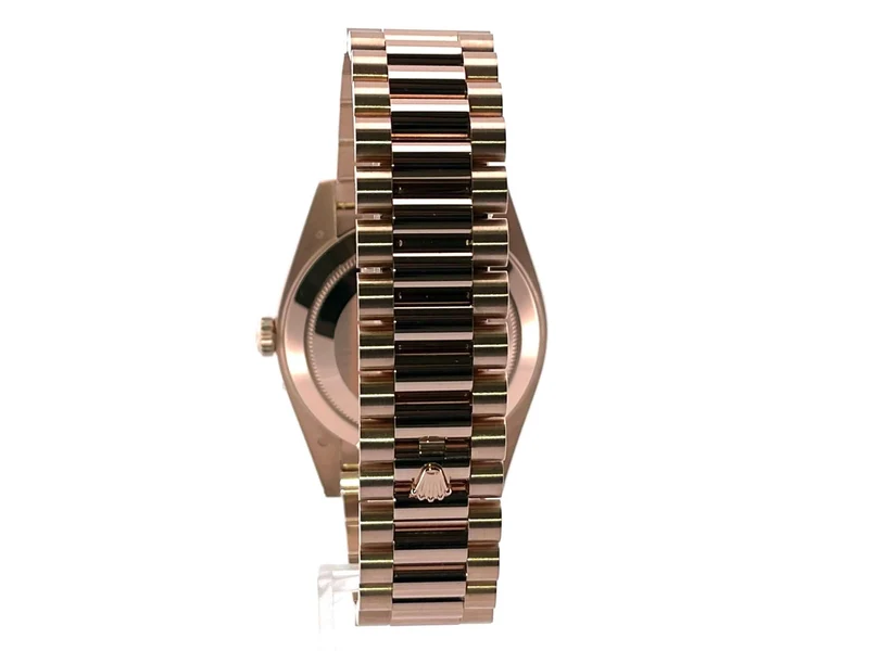 Rolex Day-Date 40 Everose-Gold 228235 Olive R aus 2019