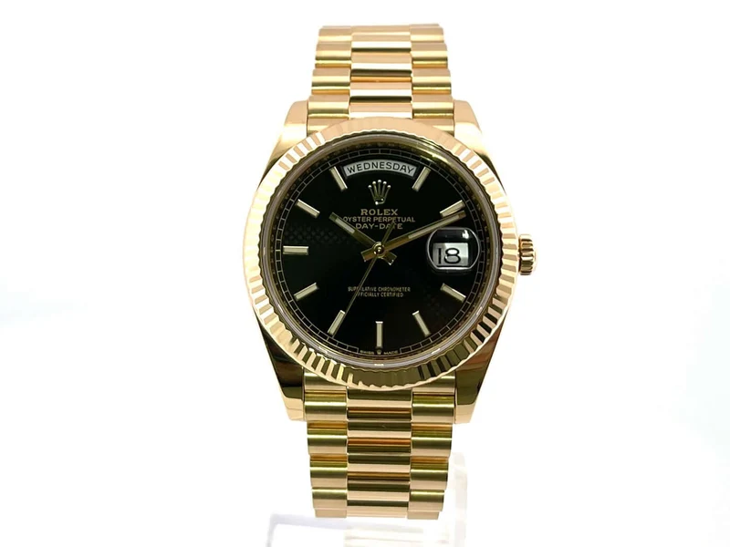 Rolex Day-Date 40 Gelbgold 228238 Schwarz aus 2019