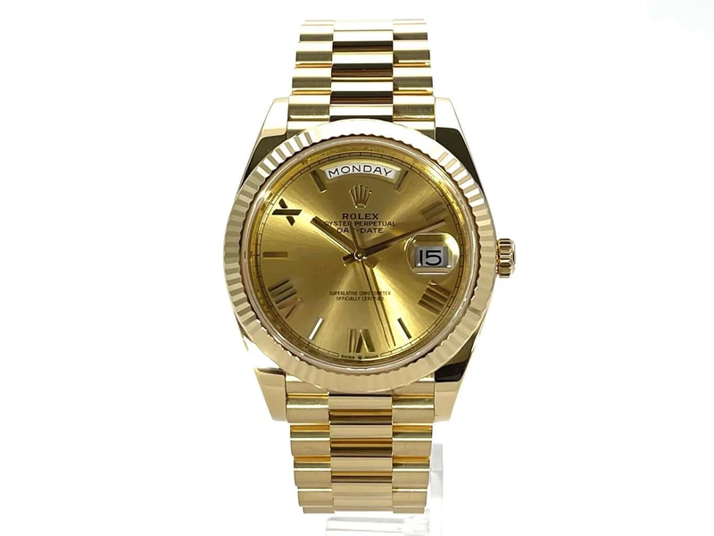 Rolex Day-Date 40 Gelbgold 228238 Champagner Römisch aus 2020 ungetragen