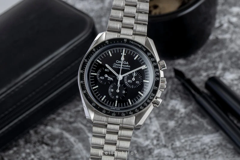 Omega Speedmaster Moonwatch chronograph steel manual winding men's watch 310.30.42.50.01.001 LP: 7600EUR [2601472]