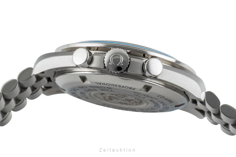 Omega Speedmaster Moonwatch chronograph steel manual winding men's watch 310.30.42.50.01.001 LP: 7600EUR [2601472]