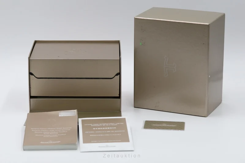 Jaeger LeCoultre Reverso steel manual winding unisex Q2568402 , 256.8.75 [2601464]