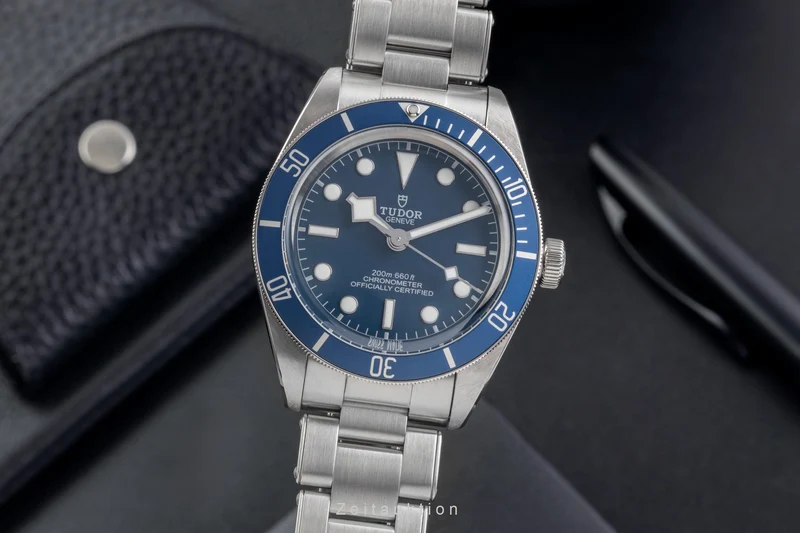 Tudor Black Bay steel automatic men's watch 79030B LP: 4150EUR [2503949]