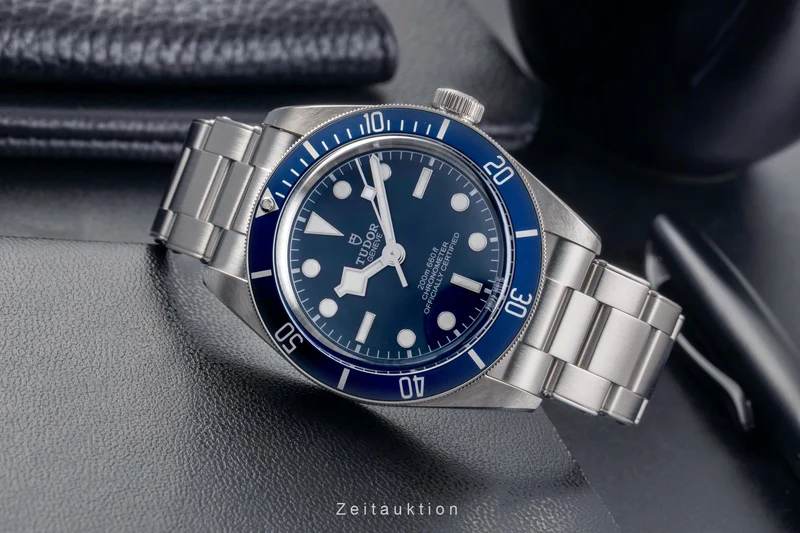 Tudor Black Bay steel automatic men's watch 79030B LP: 4150EUR [2503949]