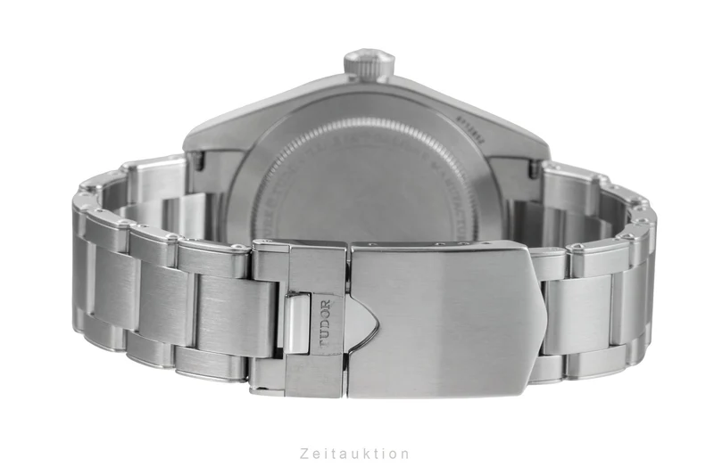 Tudor Black Bay steel automatic men's watch 79030B LP: 4150EUR [2503949]