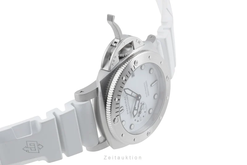 Panerai Submersible steel automatic men's watch PAM01223 LP: 9900EUR [2601652]