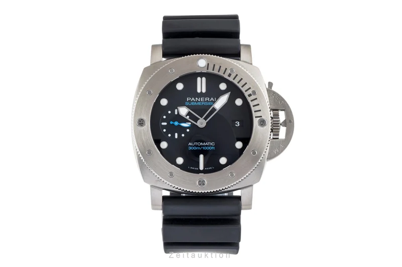 Panerai Submersible titanium automatic men's watch PAM01305 LP: 10900EUR [2504205]