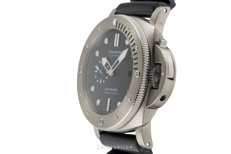 Panerai Submersible titanium automatic men's watch PAM01305 LP: 10900EUR [2504205]