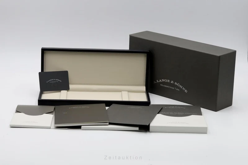 A. Lange & Söhne 1815 18 ct white gold manual winding men's watch 235.026 LP: 33800EUR [2601523]