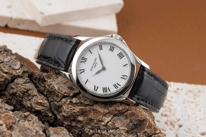 Patek Philippe Calatrava 18 ct white gold manual winding women's watch 4905 [2600110]