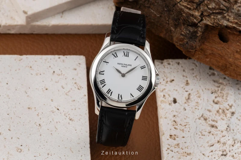 Patek Philippe Calatrava 18 ct white gold manual winding women's watch 4905 [2600110]