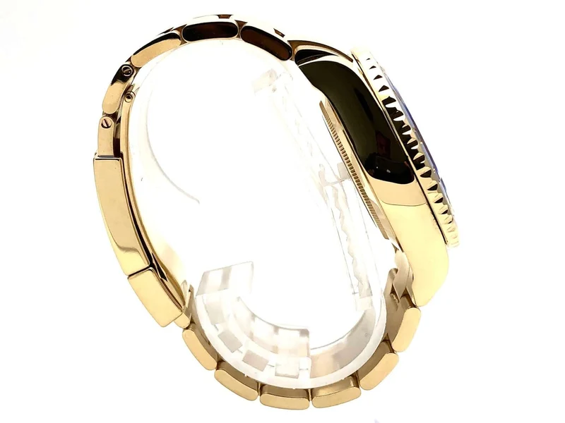 Rolex Yacht-Master II Gelbgold 116688 aus 2019 ungetragen