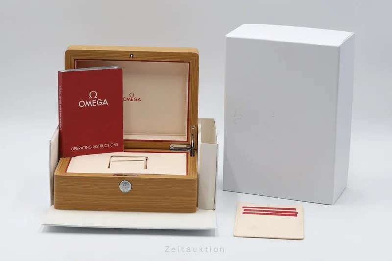 Omega Speedmaster chronograph steel / gold automatic men's watch 304.23.44.52.13.001 LP: 17500EUR [2601226]