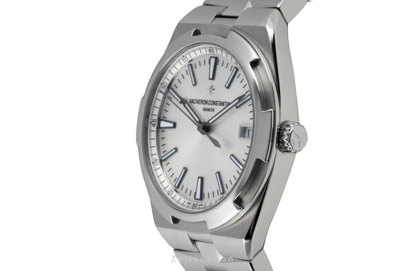 Vacheron & Constantin Overseas steel automatic men's watch 4500V/110A-B126 LP: 27900EUR [2601189]