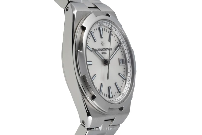 Vacheron & Constantin Overseas steel automatic men's watch 4500V/110A-B126 LP: 27900EUR [2601189]