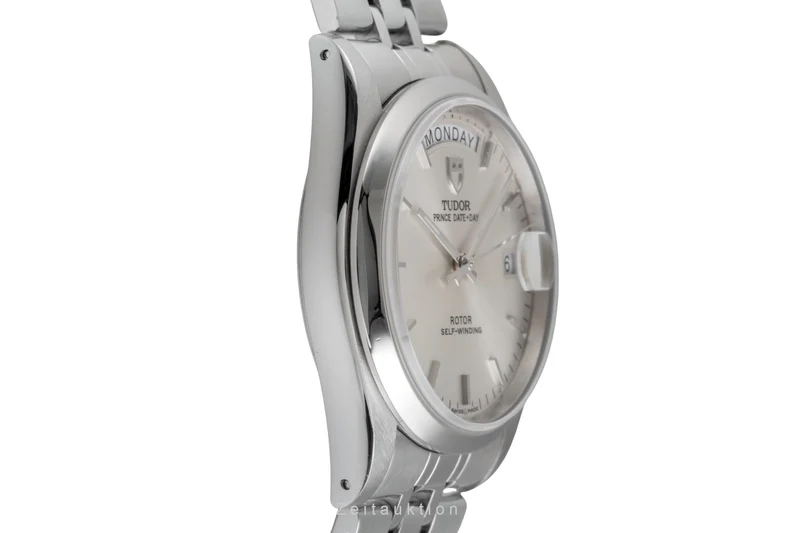 Tudor Date-Day steel automatic men's watch 76200 [2601122]