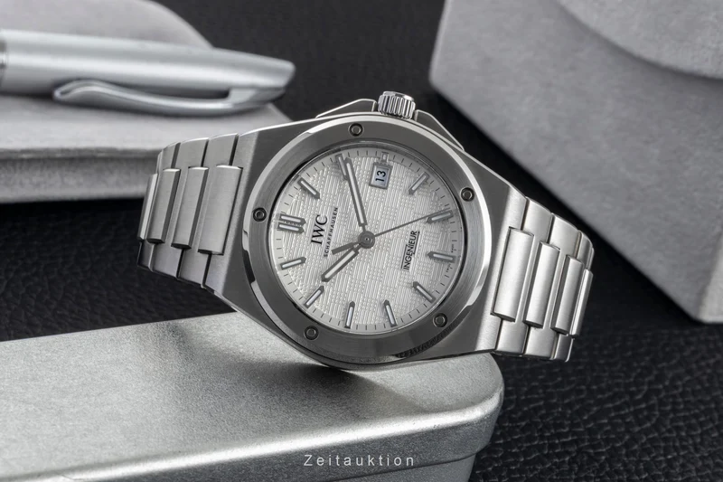 IWC Ingenieur steel automatic men's watch IW328902 LP: 12900EUR [2601275]