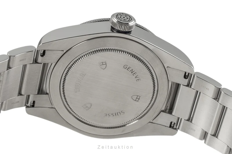 Tudor Black Bay steel automatic men's watch 79220B LP: 3950EUR [2301461]