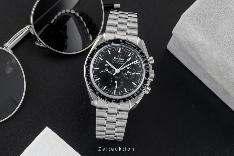 Omega Speedmaster Moonwatch chronograph steel manual winding men's watch 310.30.42.50.01.002 LP: 8700EUR [2601276]