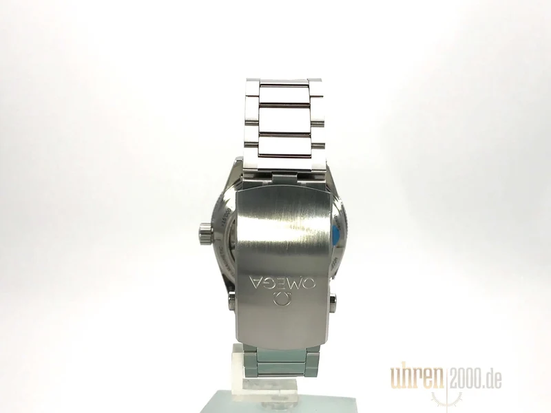 Omega Seamaster 300 Master Co-Axial 233.30.41.21.01.001 aus 2015