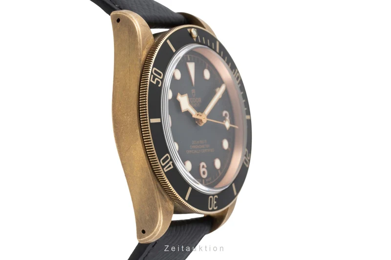 Tudor Black Bay bronze automatic men's watch 79250BA LP: 4800EUR [2600849]
