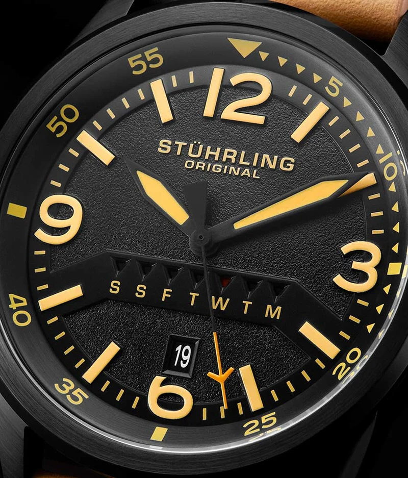 Aviator 447 Quartz 44mm