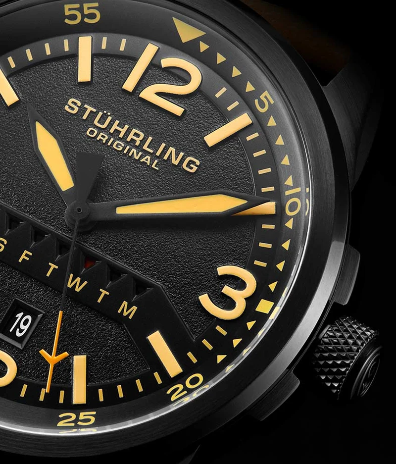 Aviator 447 Quartz 44mm