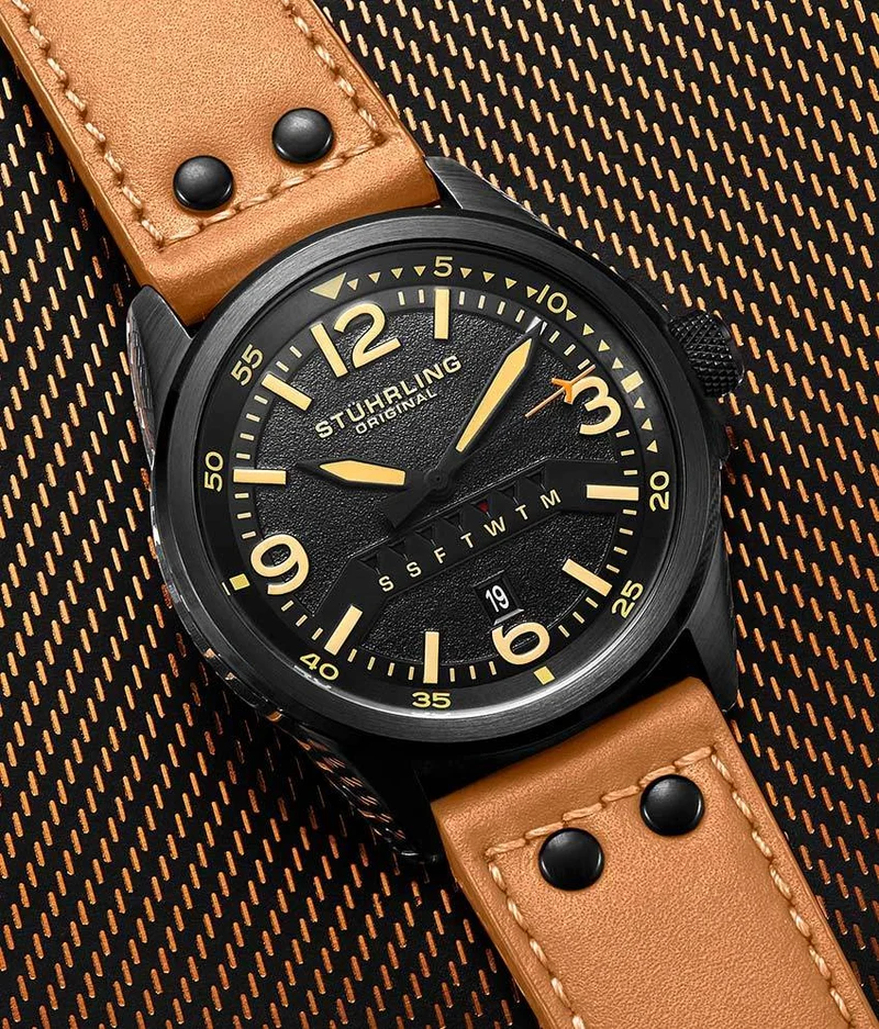Aviator 447 Quartz 44mm