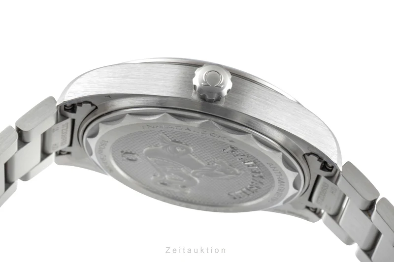 Omega Railmaster steel automatic men's watch 220.10.40.20.01.001 [2601071]