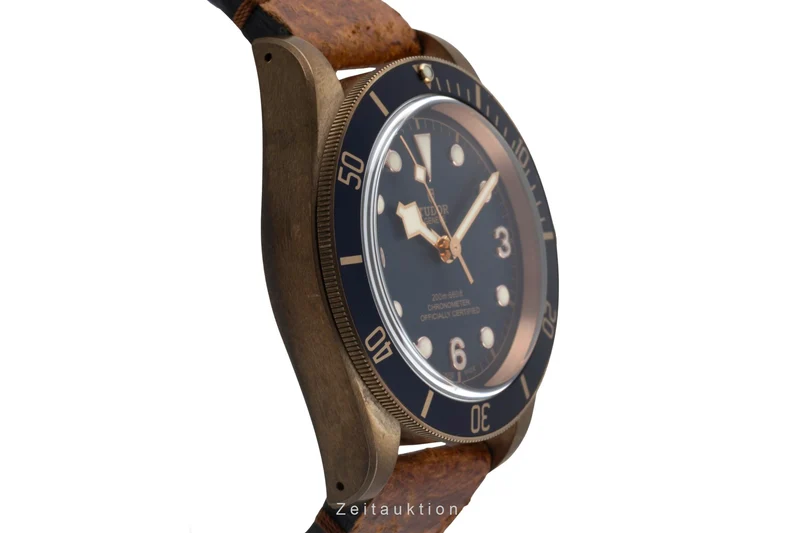 Tudor Black Bay bronze automatic men's watch 79250BB-0001 LP: 4800EUR [2601150]